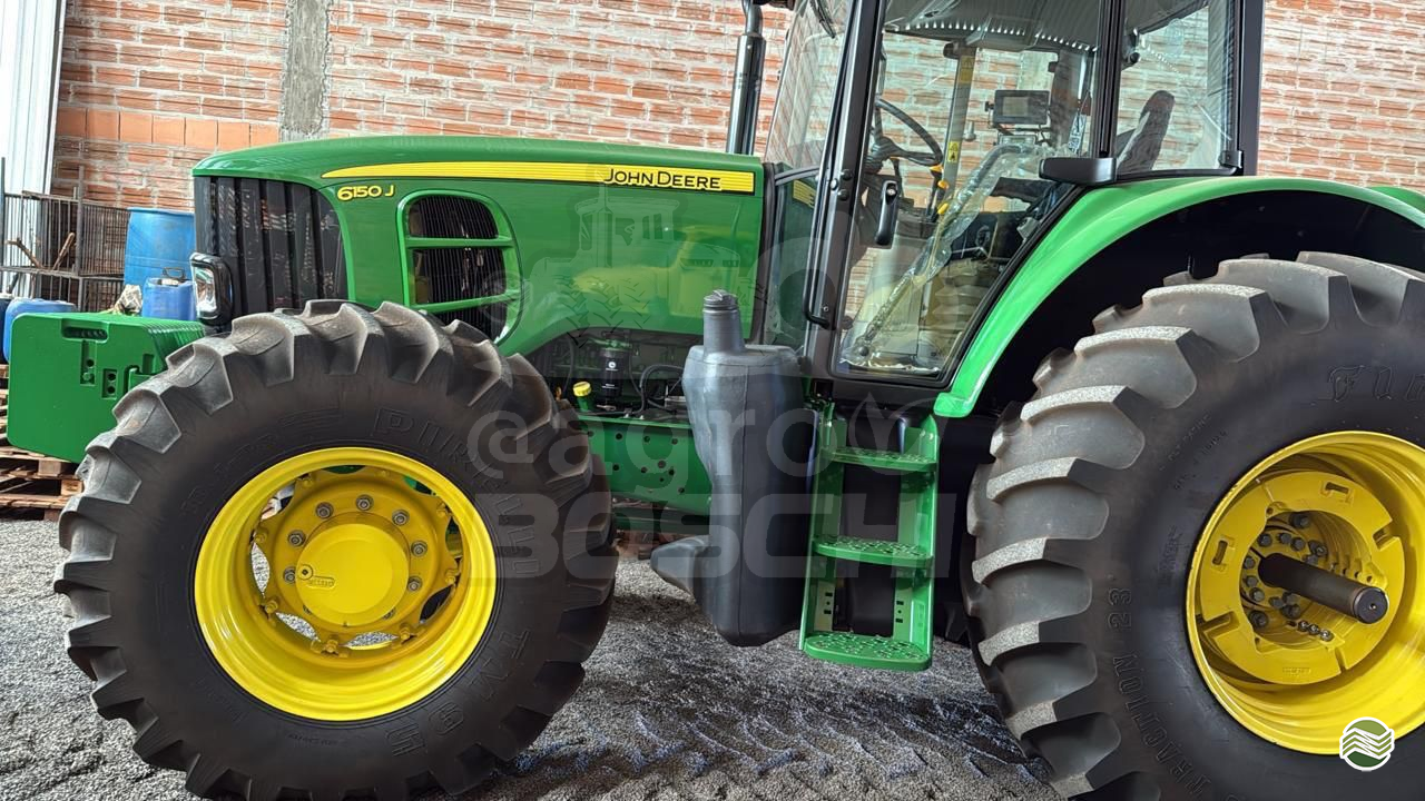 TRATOR JOHN DEERE JOHN DEERE 6150J Tração 4x4 AgroBoschi SAO JORGE DO IVAI PARANÁ PR